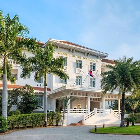 Raffles Grand Hotel D'Angkor Siem Reap Esterno foto